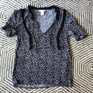 H&M cute ditzy flower top